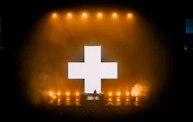 Martin Garrix desató una tormenta de beats, fuego y euforia en el Movistar Arena