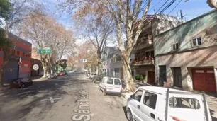 Parque Patricios: quiso constatar un robo en la empresa donde trabaja, se cayó y murió