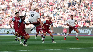 Con dos asistencias de Julián Álvarez, el Manchester City le ganó al West Ham y mira a todos desde el cielo en la Premier
