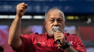 Diosdado Cabello aseguró que la reapertura de embajadas busca proteger a Nicolás Maduro y Cilia Flores en Estados Unidos