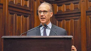 Carlos Rosenkrantz: "No puede haber un derecho detrás de cada necesidad"