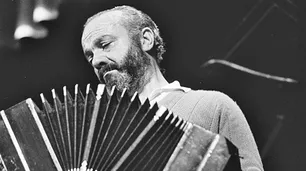 Astor Piazzolla en 100 datos y varios 'anti': feminismo, peronismo, comunismo y política