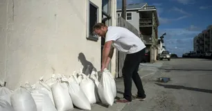 La costa este de EE.UU. se prepara para resistir al huracán Florence