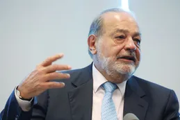 Slim apuesta por la industria petrolera en la pospandemia