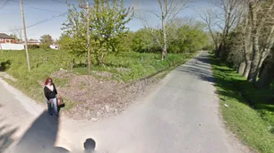 Buscan a un abusador que raptó y violó a una chica que esperaba el colectivo