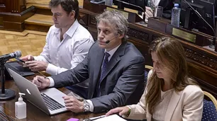 También hubo choques en la Legislatura: el Frente de Todos se retiró furioso con Felipe Miguel