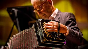 A los 78 años, murió en Francia Juan José Mosalini, un genio de bandoneón