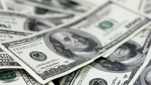Dólar en baja por tercer mes consecutivo: qué hay detrás del fenómeno inédito