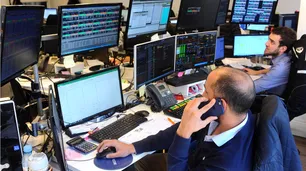 Una ola de fondos de inversión llega al país para medir el ‘riesgo Alberto’