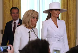 Un escabroso libro asegura que Trump deportaría a Melania si se divorcian