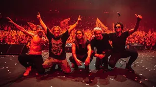 Airbag brilló en el Luna Park con un show histórico y cerró una serie de noches a puro rock