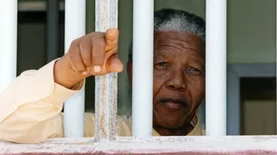 A 30 años de la liberación de Mandela, figura destacada del siglo XX