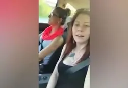 Transmite en vivo su propia muerte en un accidente de auto