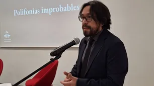 El fin de la era Orbán según un dramaturgo: “El Nobel de literatura a Krasznahorkai anticipó esta primavera húngara”