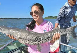Concurso de Pesca en Ituzaingó: Julia Astorga ganó la pieza mayor con un surubí de 102 centímetros