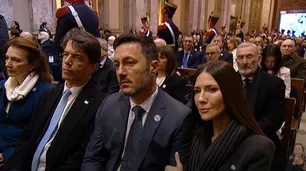 Con gesto serio y sin saludos públicos con Milei, Nicolás Posse estuvo en el Tedeum del 25 de Mayo