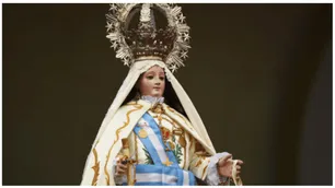 ¿Señal divina o tragedia? En medio de la fiesta patronal se cayó y se destruyó la Virgen de la Merced