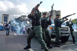 "Un par de comandantes": la explicación chavista al alzamiento militar contra Maduro