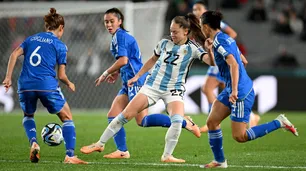 La Selección Argentina femenina cayó en su debut