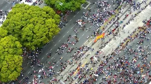 Marcha en la Avenida 9 de Julio y amenaza de acampe frente a Desarrollo Social