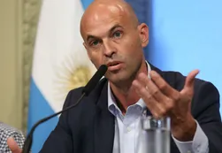 Guillermo Dietrich confirmó que el micro no estaba habilitado y tenía “documentación adulterada”