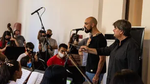 Abel Pintos cantó con la orquesta infantil de Mar del Plata