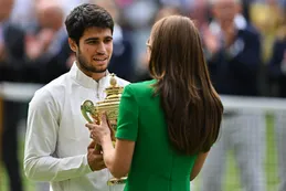 Carlos Alcaraz, rey de Wimbledon: Felipe VI lo ovacionó y la princesa Kate le entregó la copa