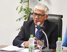 Intendente gana $180 mil y dice: "No voy a donar nada de mi sueldo"