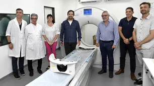 Julio Zamora y Nicolás Kreplak presentaron el nuevo tomógrafo del Hospital Magdalena V. de Martínez de General Pacheco