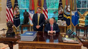 Donald Trump recibió a Flavio Bolsonaro y elogió a Lula en la reunión