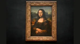 Olvidada, vandalizada, robada y escondida: La Gioconda tuvo una historia agitada pero nunca perdió la sonrisa
