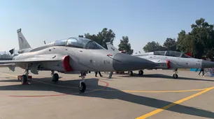 Pese al guiño a India, el Gobierno sigue evaluando las ofertas de EEUU y China para adquirir aviones caza