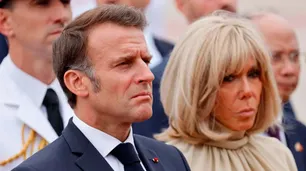 Crisis de pareja: Brigitte Macron negó haber abofeteado a Emmanuel Macron por mensajes con una actriz