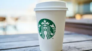 Starbucks paga a agricultores US$20m más por crisis del café