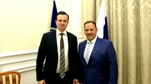 Quintela firmó acuerdos con Rusia para atraer inversiones y exportar productos riojanos