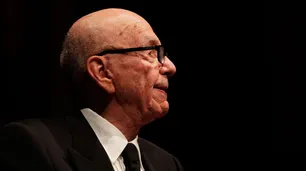 Rupert Murdoch: un año caótico marcado por un divorcio, compromiso roto y demanda millonaria