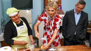Ivanka Trump comió facturas y se emocionó con las historias de las mujeres de Jujuy