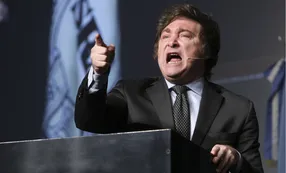 Javier Milei presentó su plan de dolarización y reducción de gasto público ante "el círculo rojo"