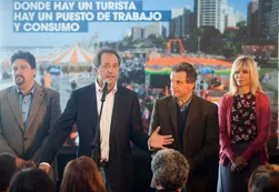 Scioli apuesta a un gabinete peronista para blindarse frente a Cristina