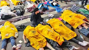 Estampida en Corea del Sur: los dramáticos llamados a la Policía, cuestionada por su lentitud