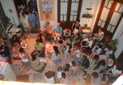 Los padres de Lola, en un sentido homenaje espiritual