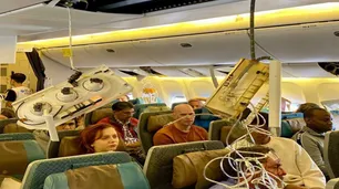 Un pasajero muerto y muchos heridos en un vuelo de Londres a Singapur tras turbulencias aterradoras