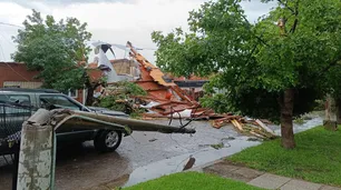 "Cola de tornado”: el intendente de Miramar habló del fenómeno que mató a dos personas y destruyó la terminal de ómnibus