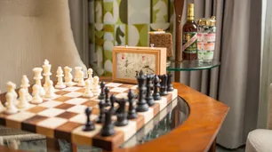 Gambito de dama: un hotel atrae turistas con habitaciones inspiradas en la serie de Netflix