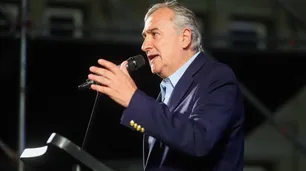 A 40 años de la elección de Alfonsín, Gerardo Morales le dejó un sugestivo mensaje a Macri: "Nadie nos manda ahora"