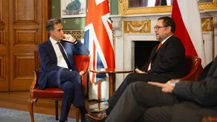 Chile y Reino Unido siguen negociando una asociación estratégica mientras crece la tensión con Argentina por Malvinas