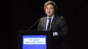 Javier Milei: “Bukele cuando asumió no tenía ningún legislador, ¿saben cómo gobernó? A puro veto, es lo que voy a hacer”