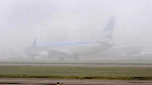 El caótico recorrido de un vuelo que se desvió de emergencia a Asunción y San Pablo por la niebla en Ezeiza