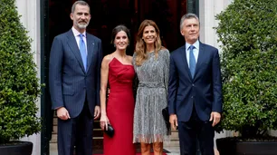 Los reyes Felipe y Letizia de España ofrecieron una cena a políticos y famosos