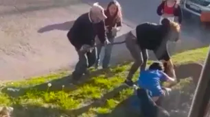 Un pitbull atacó a un estudiante y la dueña amenazó a los vecinos con incendiarles la casa